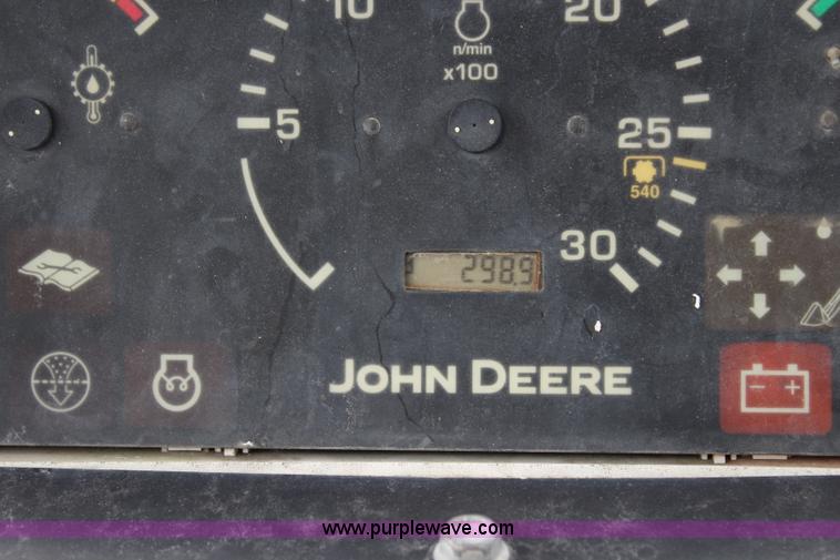 image for item J5936 2002 John Deere 110 backhoe