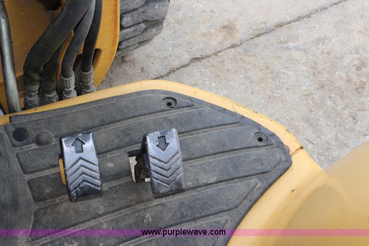 image for item J5936 2002 John Deere 110 backhoe