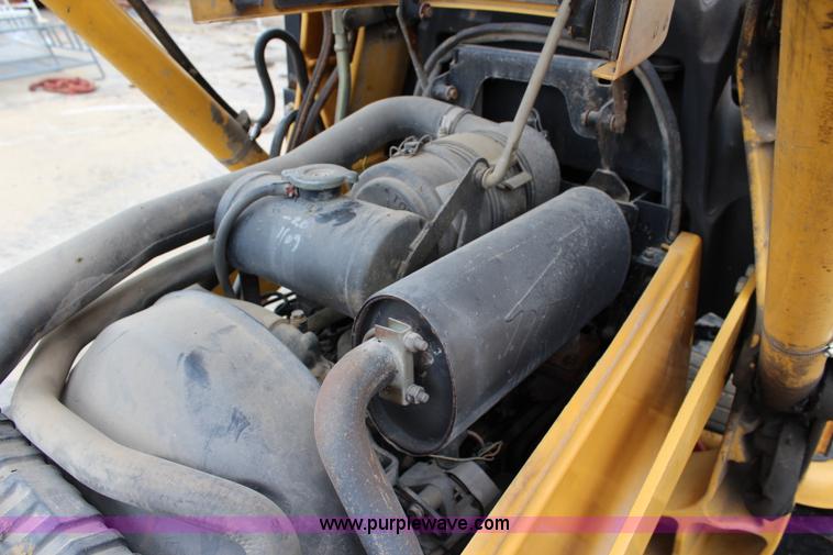 image for item J5936 2002 John Deere 110 backhoe