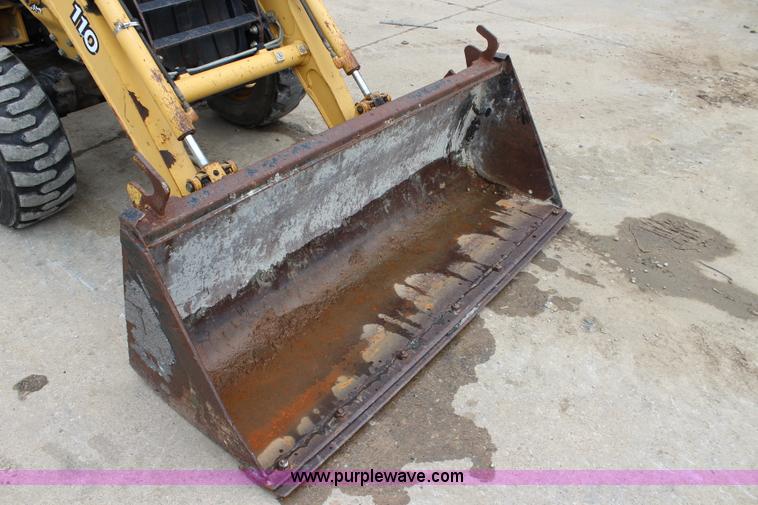 image for item J5936 2002 John Deere 110 backhoe