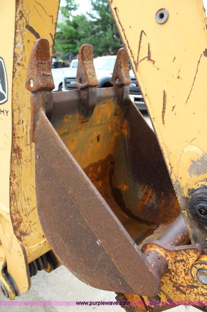 image for item J5936 2002 John Deere 110 backhoe