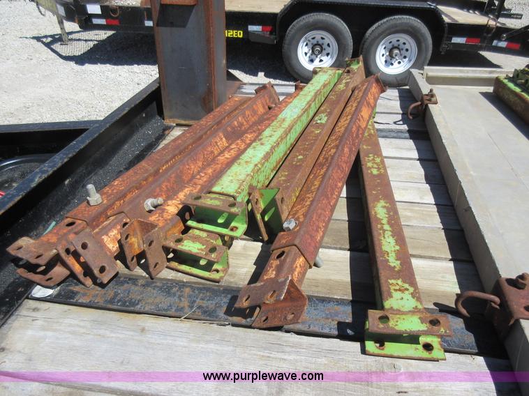 image for item J8640 (2) trench boxes