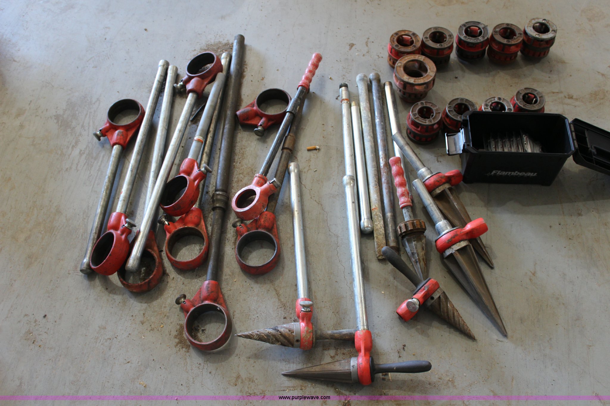 Assorted Ridgid pipe threading tools in Olathe, KS | Item BQ9297 sold ...