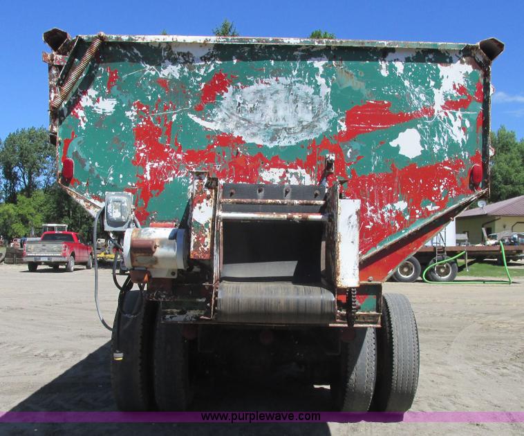 image for item A8833 1958 International 190 truck with live bottom bed