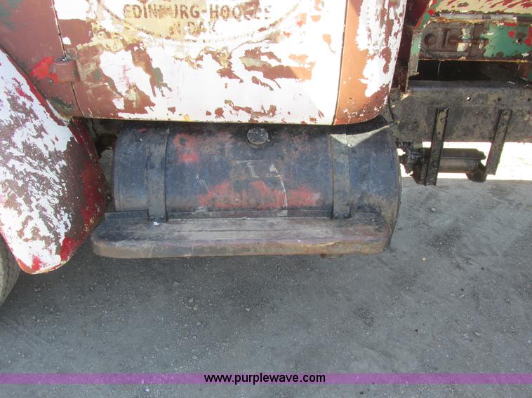 image for item A8833 1958 International 190 truck with live bottom bed