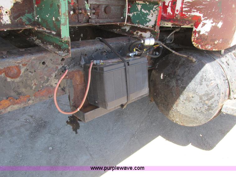 image for item A8833 1958 International 190 truck with live bottom bed