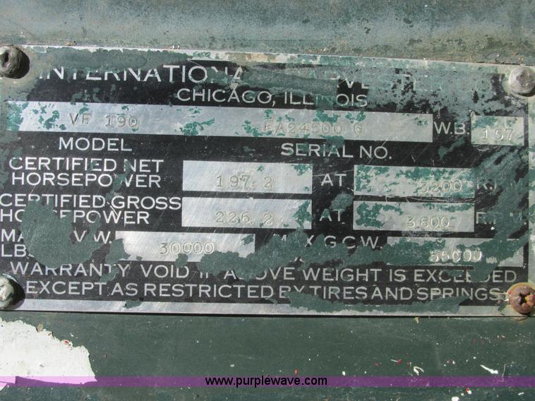 image for item A8833 1958 International 190 truck with live bottom bed