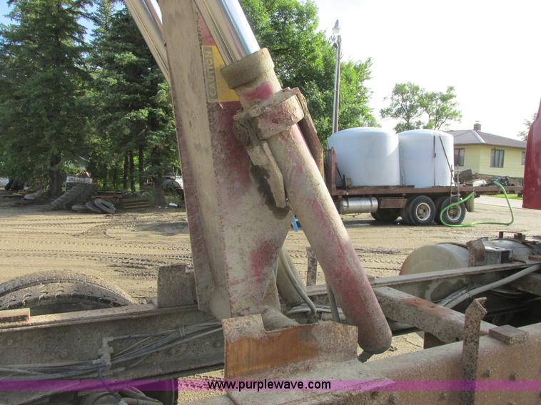 image for item A8837 1978 International Transtar II grain truck