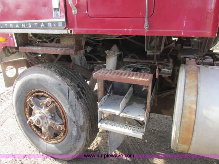 image for item A8837 1978 International Transtar II grain truck