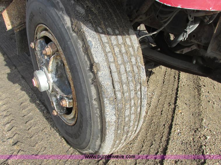 image for item A8837 1978 International Transtar II grain truck