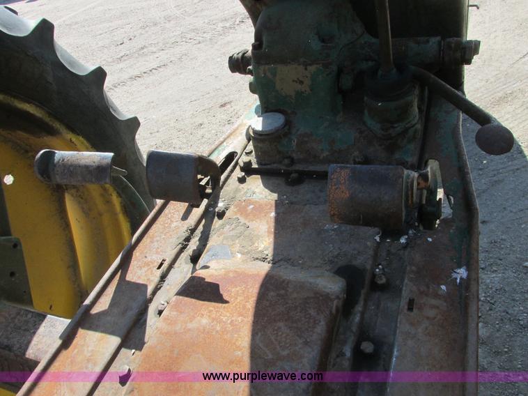 image for item A8843 1951 Oliver 88 row crop tractor