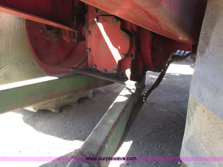 image for item A8847 1976 International 4568 4WD tractor