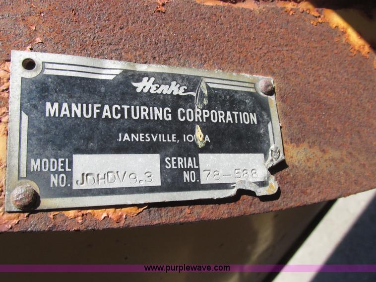 image for item A8847 1976 International 4568 4WD tractor