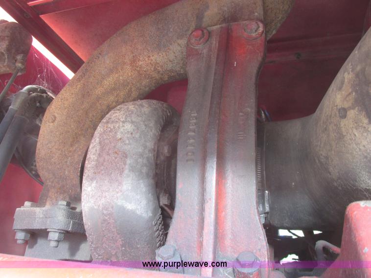 image for item A8847 1976 International 4568 4WD tractor