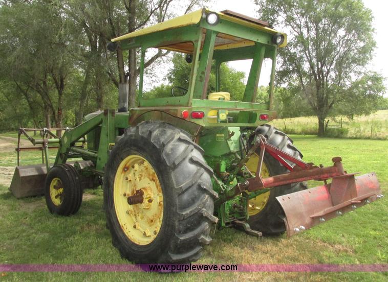 image for item H4510 1969 John Deere 4020 row crop tractor