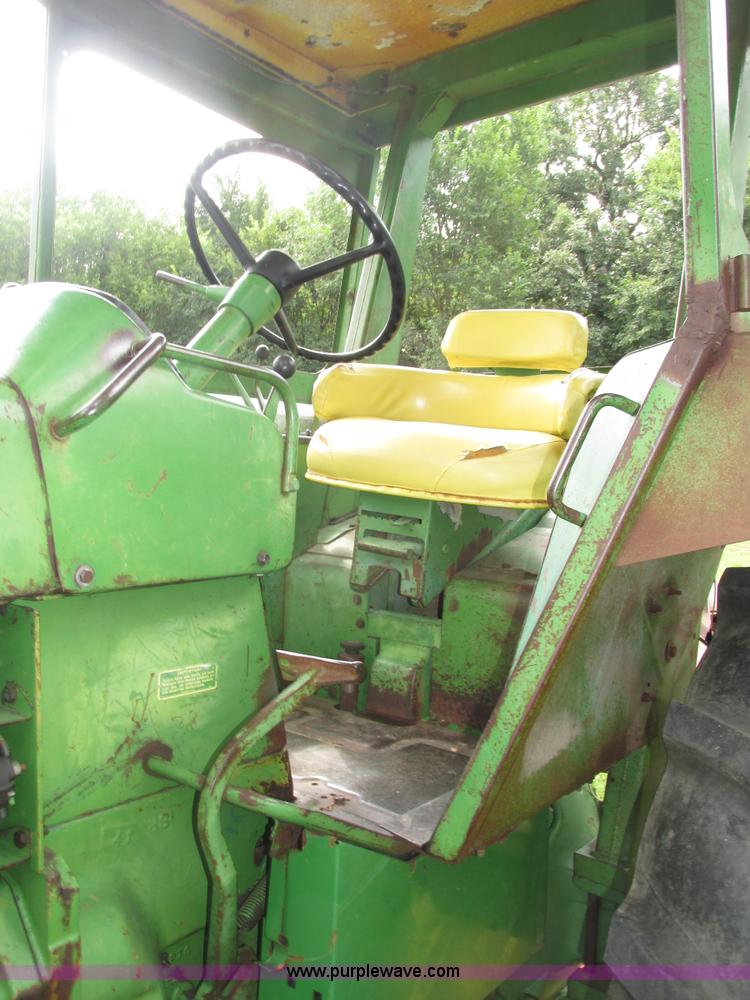 image for item H4510 1969 John Deere 4020 row crop tractor