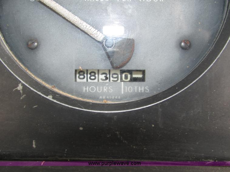 image for item H4510 1969 John Deere 4020 row crop tractor