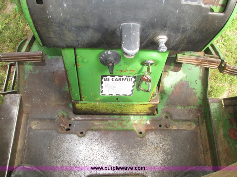 image for item H4510 1969 John Deere 4020 row crop tractor