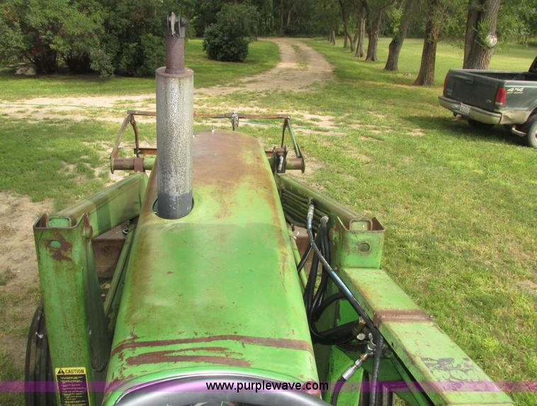 image for item H4510 1969 John Deere 4020 row crop tractor