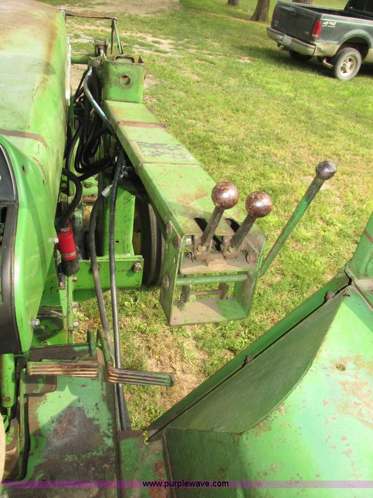 image for item H4510 1969 John Deere 4020 row crop tractor