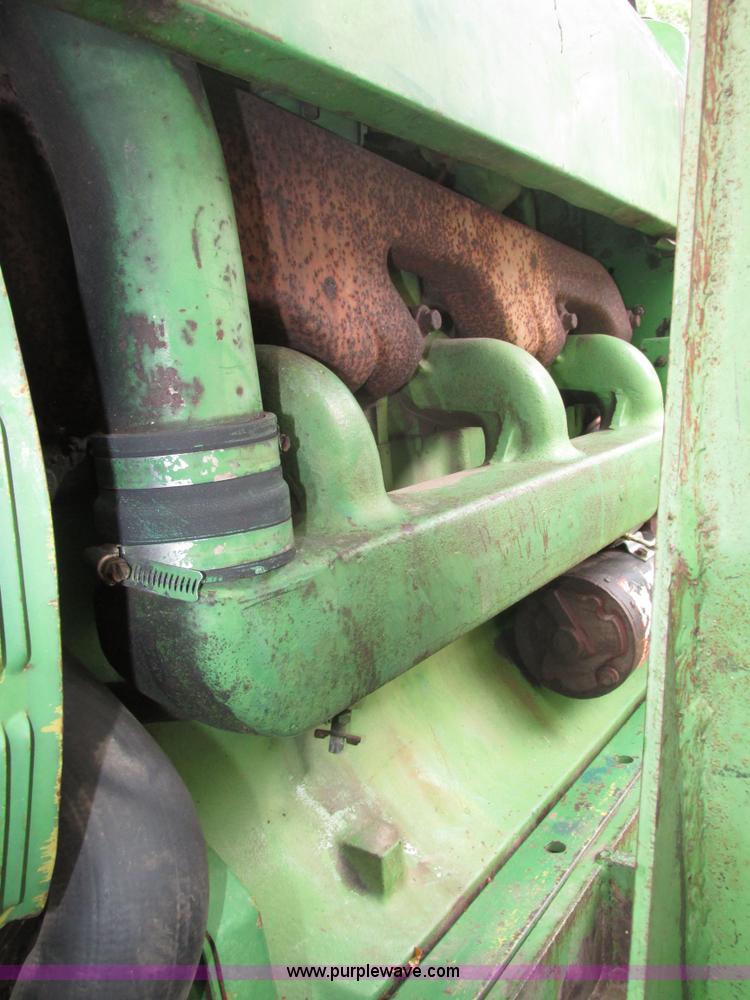 image for item H4510 1969 John Deere 4020 row crop tractor