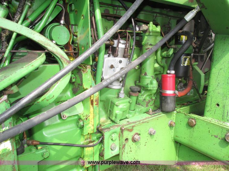 image for item H4510 1969 John Deere 4020 row crop tractor