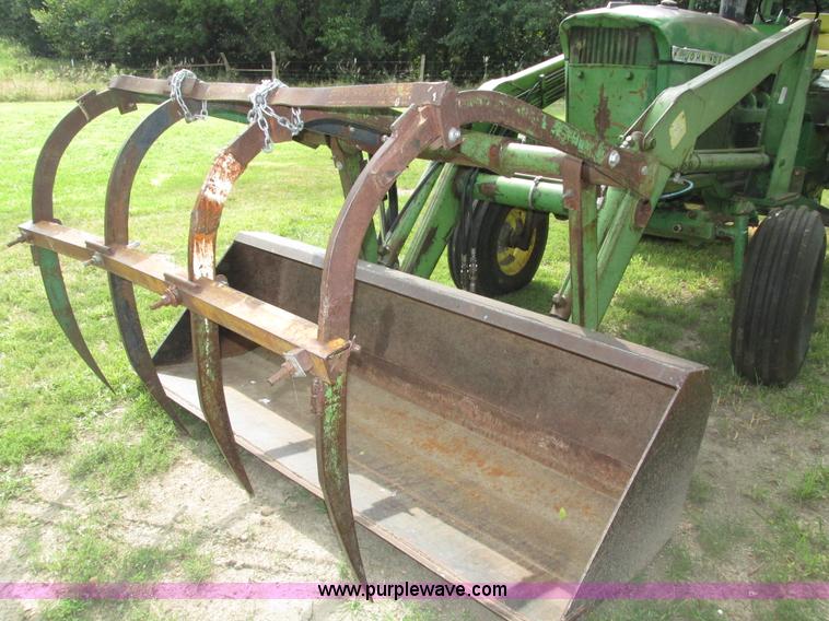 image for item H4510 1969 John Deere 4020 row crop tractor