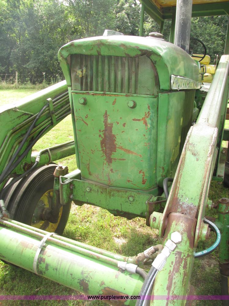 image for item H4510 1969 John Deere 4020 row crop tractor