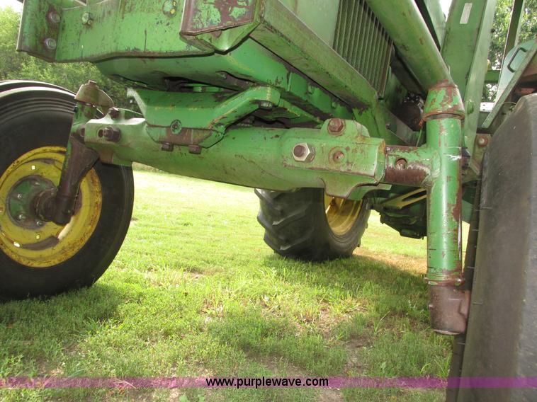 image for item H4510 1969 John Deere 4020 row crop tractor