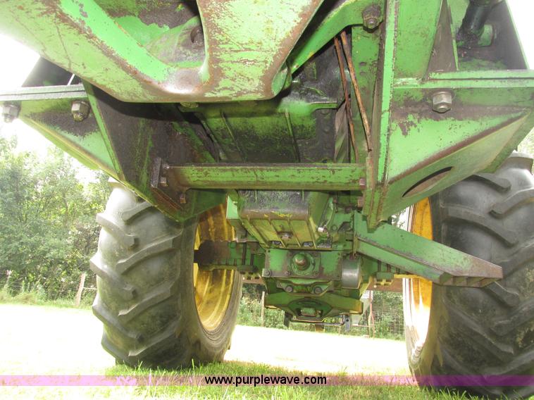 image for item H4510 1969 John Deere 4020 row crop tractor