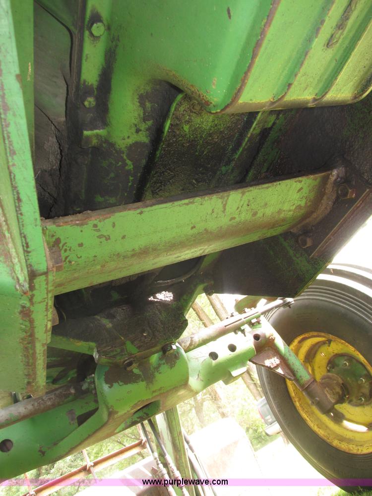 image for item H4510 1969 John Deere 4020 row crop tractor