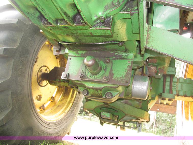 image for item H4510 1969 John Deere 4020 row crop tractor