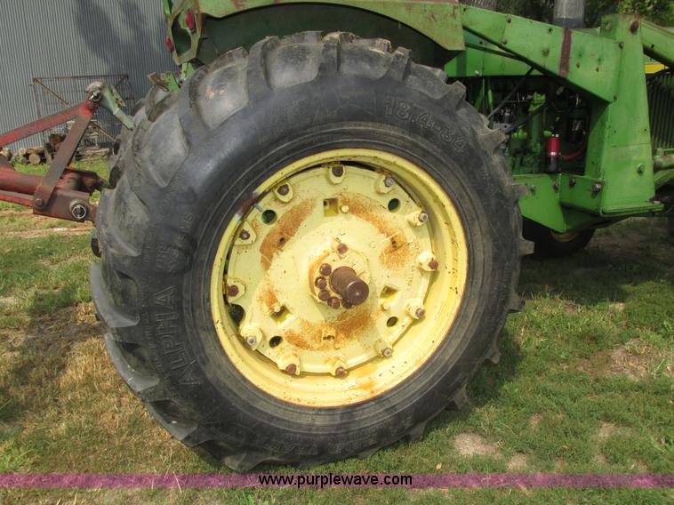 image for item H4510 1969 John Deere 4020 row crop tractor