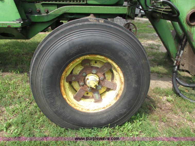 image for item H4510 1969 John Deere 4020 row crop tractor