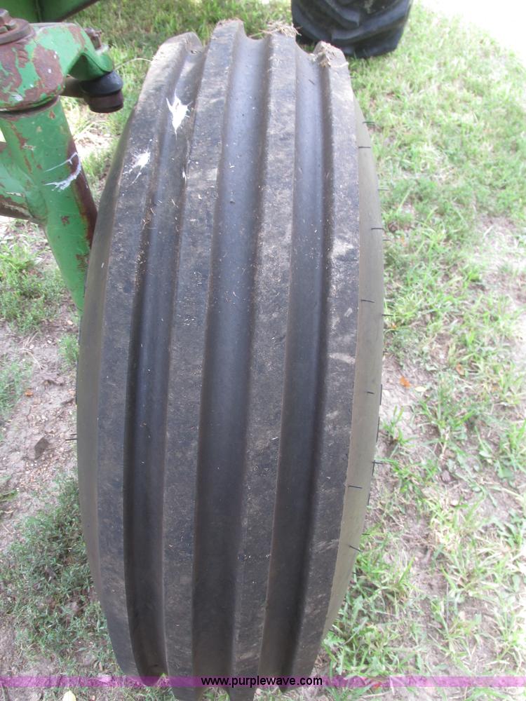 image for item H4510 1969 John Deere 4020 row crop tractor