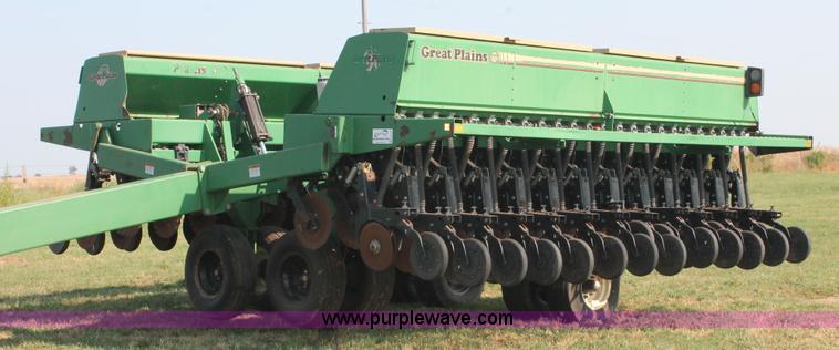 image for item H8126 2000 Great Plains 3010NT no-till grain drill