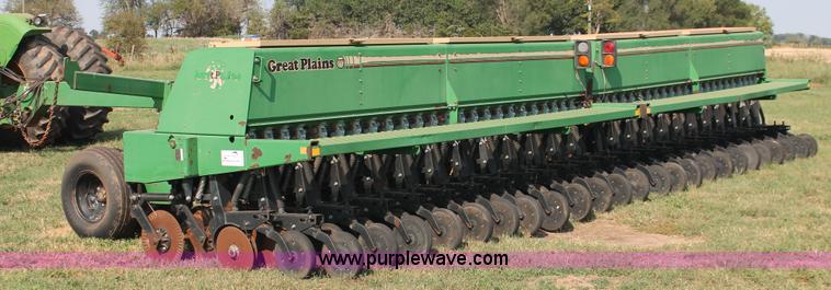 image for item H8126 2000 Great Plains 3010NT no-till grain drill