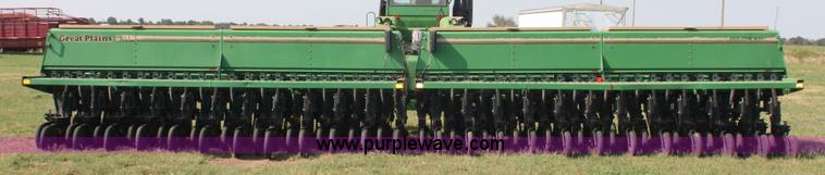 image for item H8126 2000 Great Plains 3010NT no-till grain drill