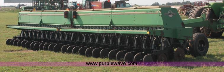 image for item H8126 2000 Great Plains 3010NT no-till grain drill