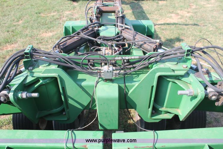 image for item H8126 2000 Great Plains 3010NT no-till grain drill