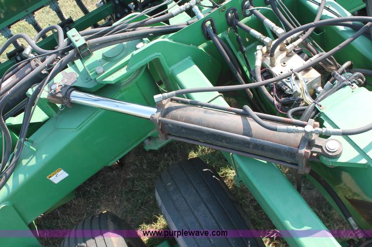 image for item H8126 2000 Great Plains 3010NT no-till grain drill