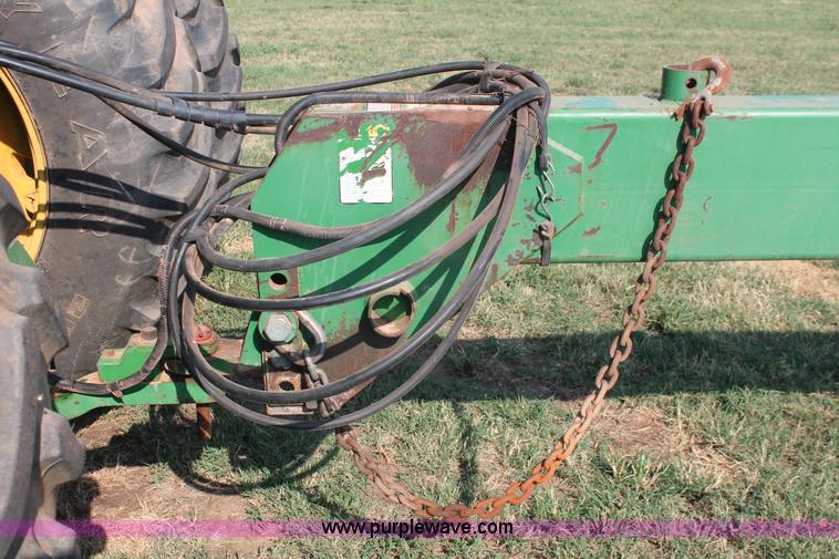 image for item H8126 2000 Great Plains 3010NT no-till grain drill