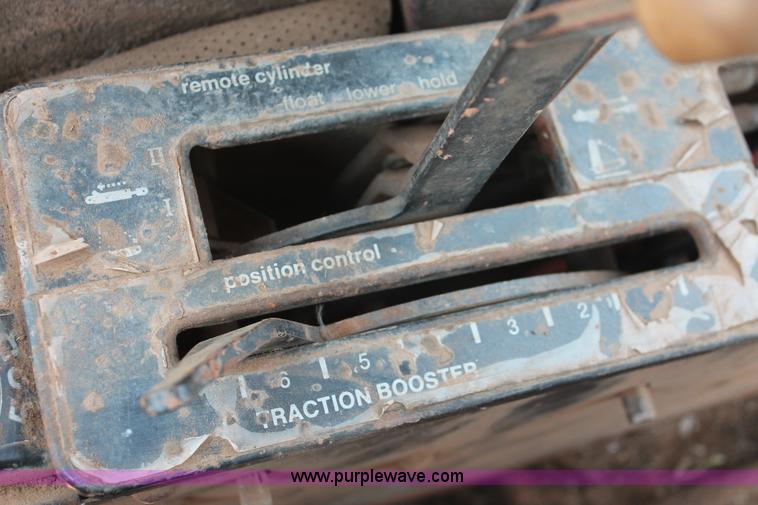 image for item H8127 1979 Allis Chalmers 7045 tractor