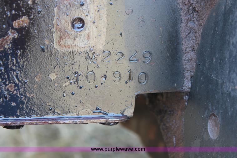 image for item H8127 1979 Allis Chalmers 7045 tractor