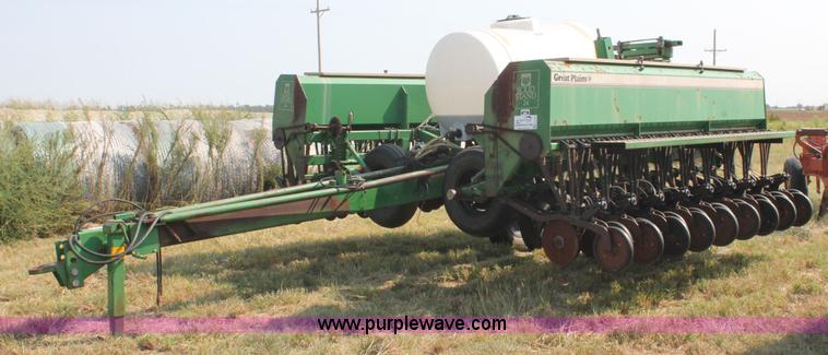 image for item H8136 Great Plains Solid Stand grain drill