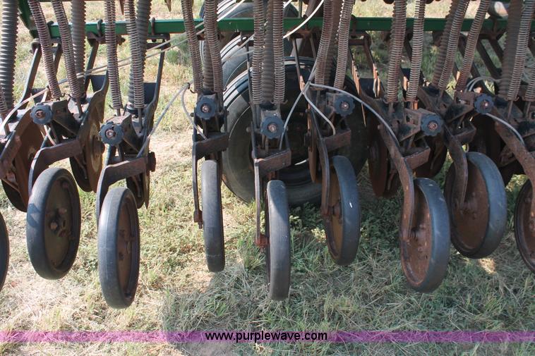 image for item H8136 Great Plains Solid Stand grain drill