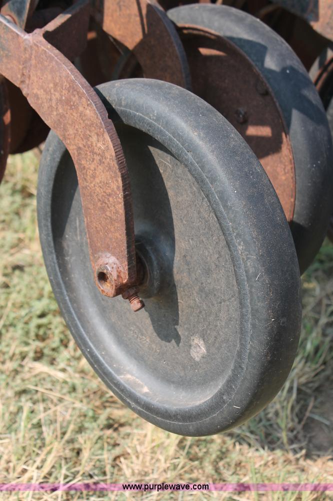 image for item H8136 Great Plains Solid Stand grain drill