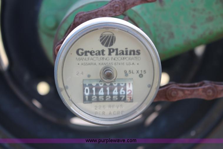 image for item H8136 Great Plains Solid Stand grain drill