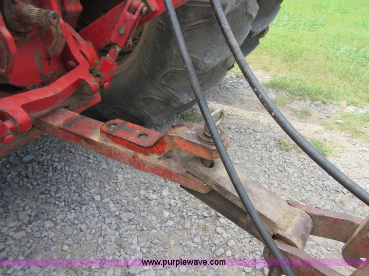 image for item I2017 1979 International 1586 tractor