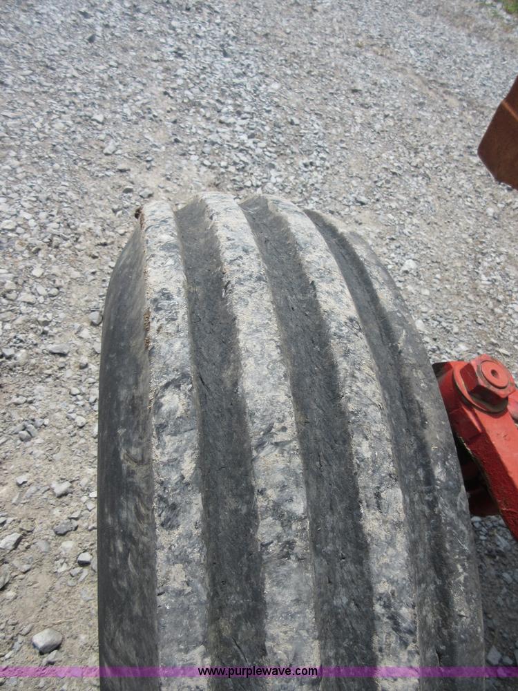 image for item I2017 1979 International 1586 tractor